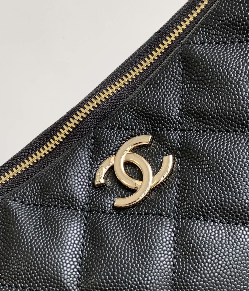 Ch**el hobo bags